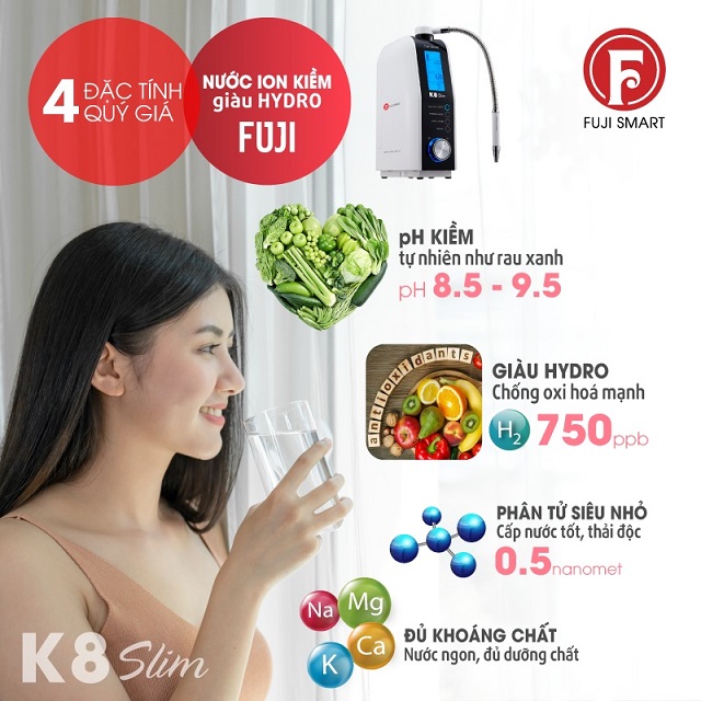 cô gái đang uống nước được tạo ra từ máy Fuji SMART K8 Slim