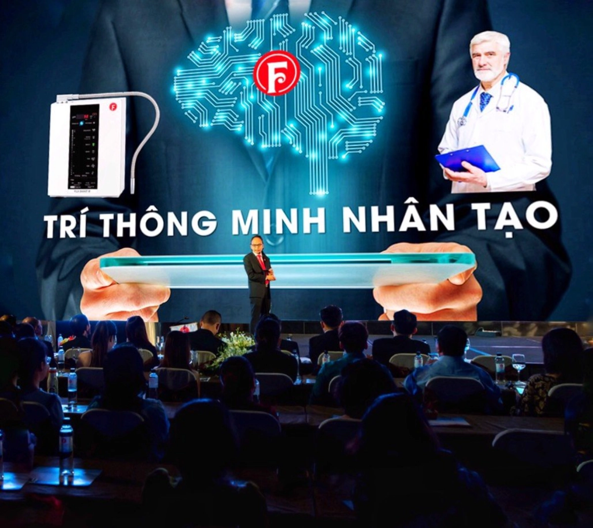 Ông Lê Văn Như Hải – CEO Fuji Việt Nam diễn thuyết về các công nghệ thông minh của Fuji Smart