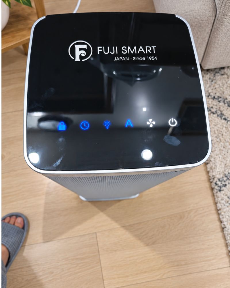 Máy lọc khử trùng không khí không thay lõi FUJI SMART AX-M14000 42 Khách hàng sử dụng máy lọc không khí FUJI SMART AX-M14000 tại nhà