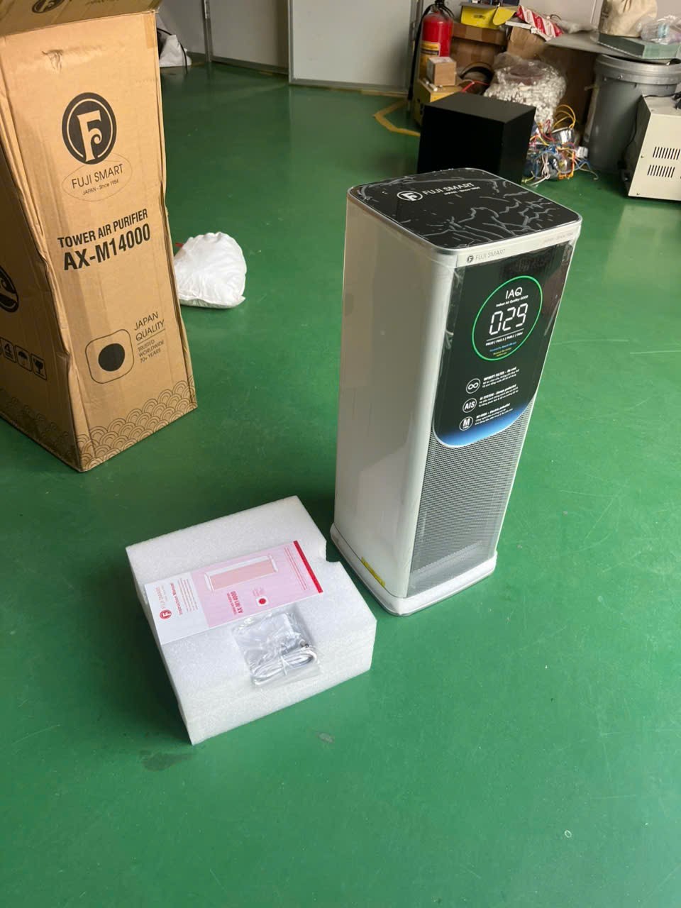 Máy lọc khử trùng không khí không thay lõi FUJI SMART AX-M14000 65 Khách hàng sử dụng máy lọc không khí FUJI SMART AX-M14000 tại nhà